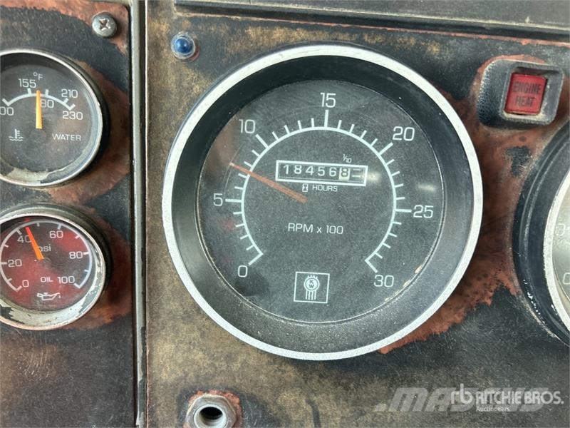 Kenworth T300 4x2 Service Truck Vehículos - Taller