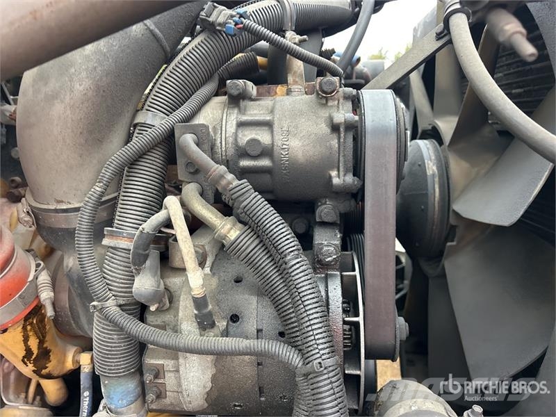 Kenworth T300 4x2 Vacuum Excavator Truck Kombinētās vakumsūkņa mašīnas