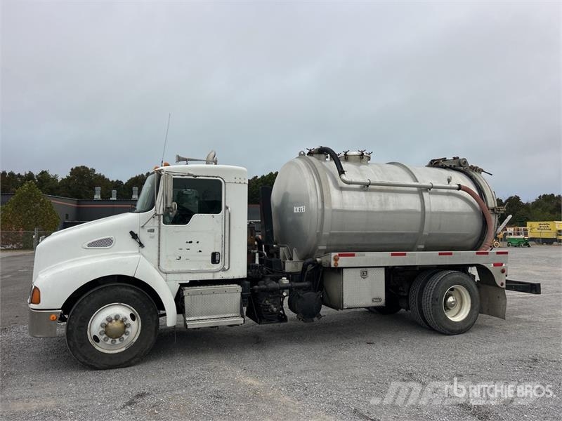 Kenworth T300 4x2 Vacuum Excavator Truck Kombinētās vakumsūkņa mašīnas