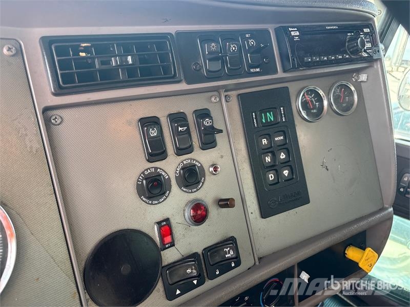 Kenworth T370 Veepaagiga autod