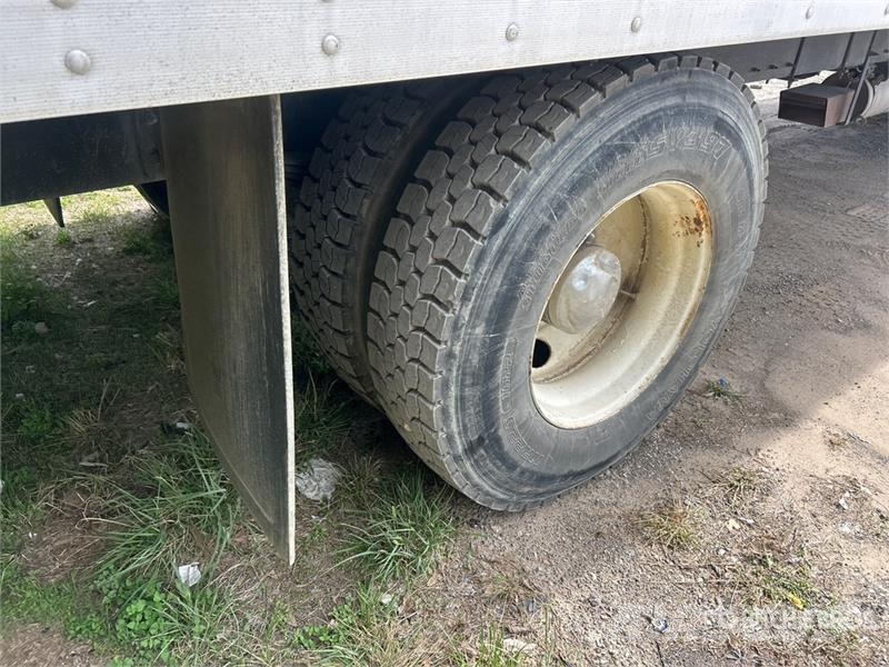 Kenworth T370 ボックスボディー、ウイング、箱車