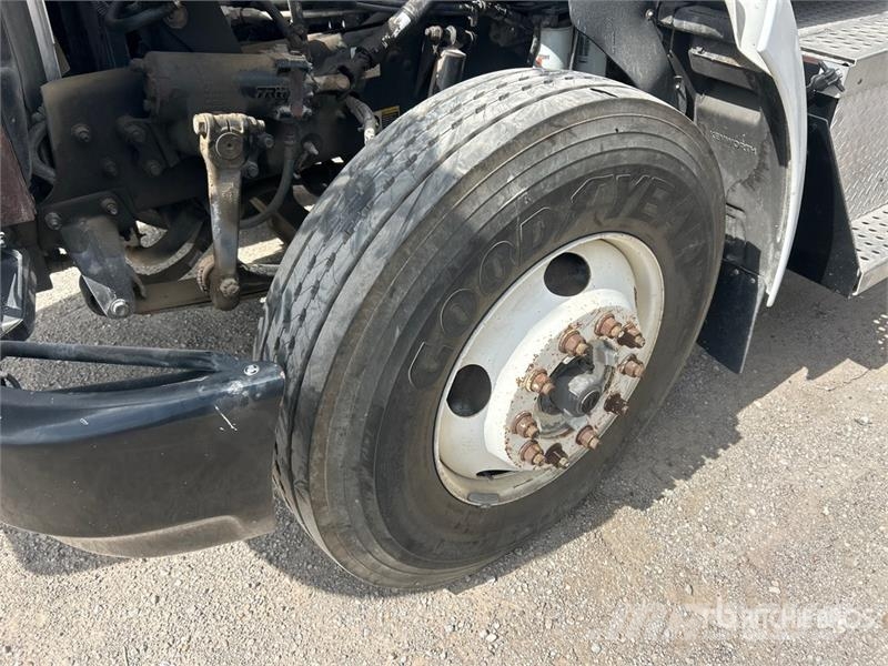Kenworth T370 ボックスボディー、ウイング、箱車