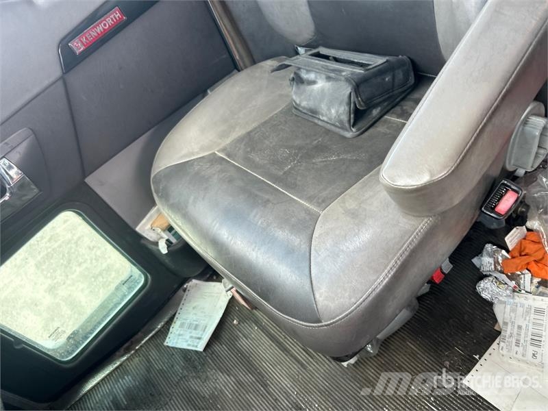 Kenworth T370 ボックスボディー、ウイング、箱車