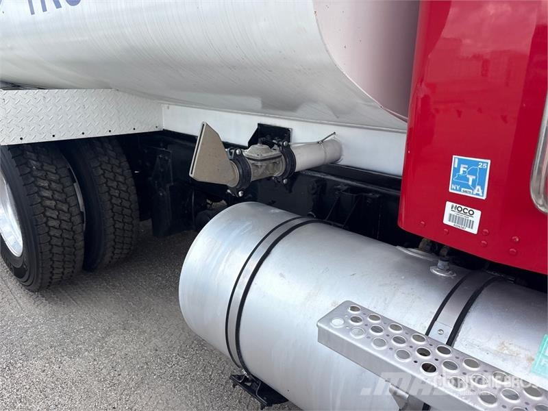Kenworth T370 Veepaagiga autod