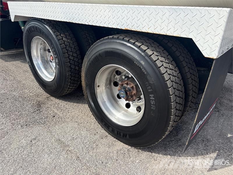 Kenworth T370 Veepaagiga autod