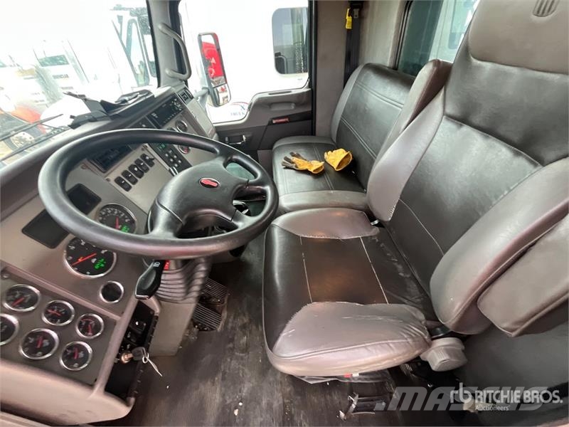Kenworth T370 6x4 Flatbed Truck Platformas/izkraušana no sāniem
