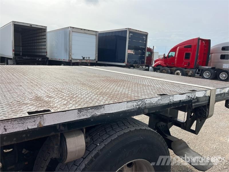 Kenworth T370 6x4 Flatbed Truck Platformas/izkraušana no sāniem