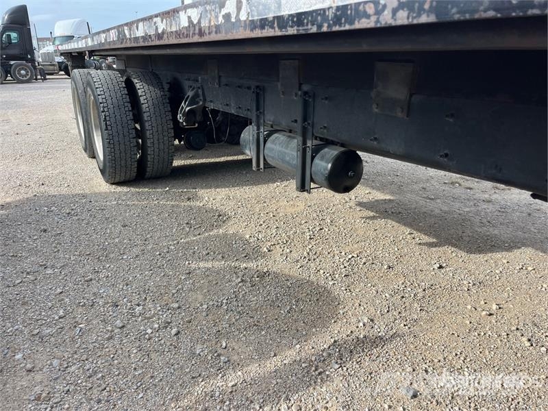 Kenworth T370 6x4 Flatbed Truck Platformas/izkraušana no sāniem