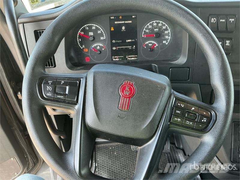 Kenworth T380 4x2 Van Truck 厢式货车