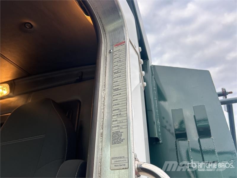 Kenworth T400 Tipper trucks