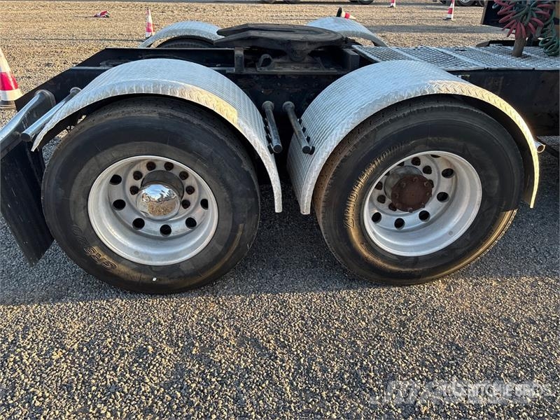 Kenworth T600 Traktorske jedinice