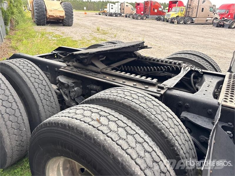 Kenworth T600 Trekkers