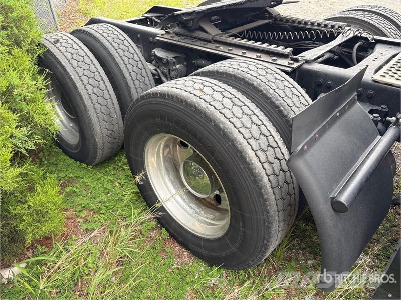 Kenworth T600 Trekkers