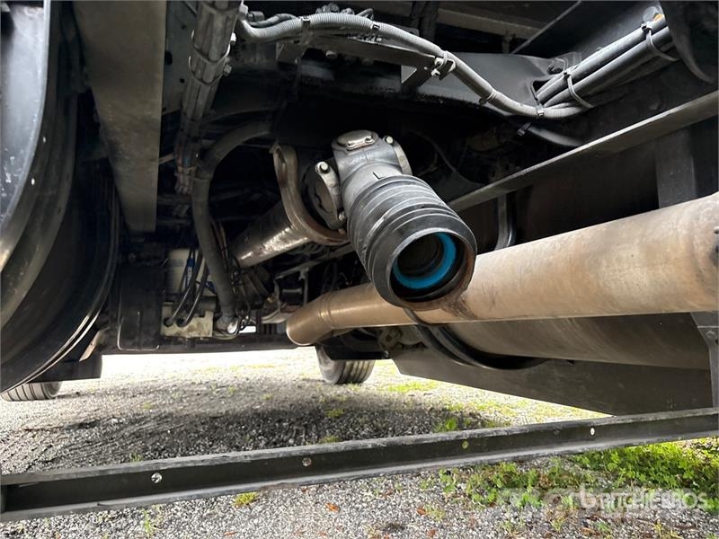 Kenworth T600 Trekkers