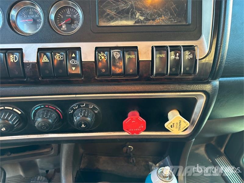 Kenworth T600 Traktorske jedinice