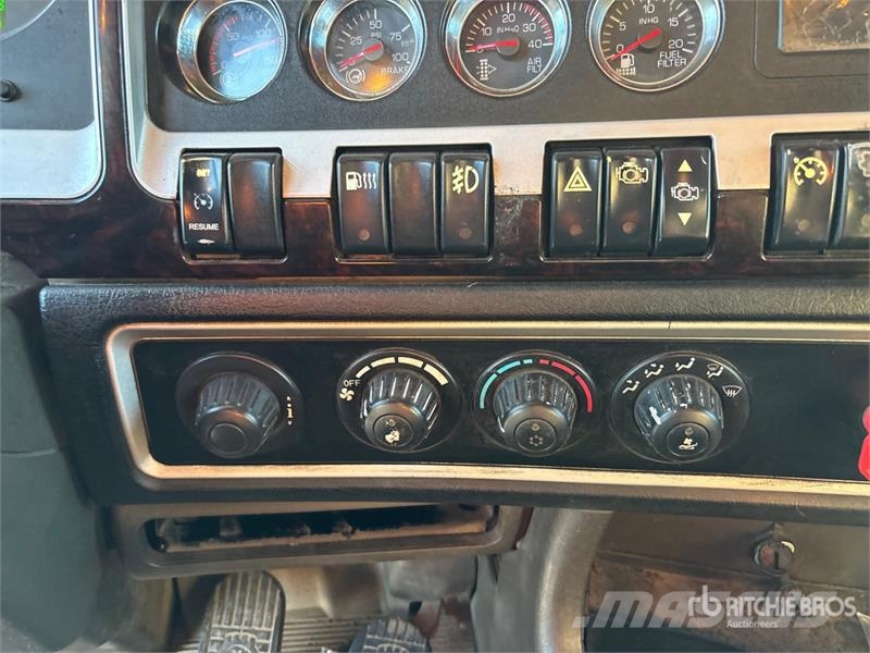 Kenworth T600 Traktorske jedinice