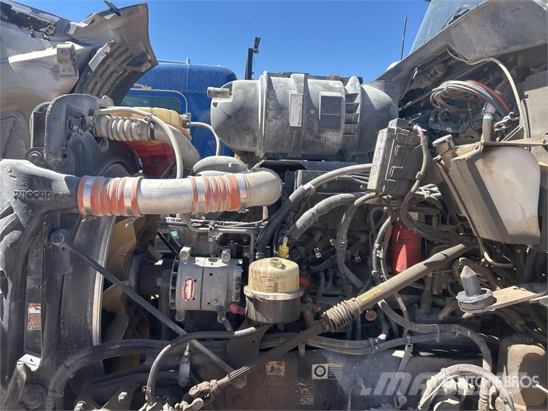 Kenworth T660 Vetopöytäautot