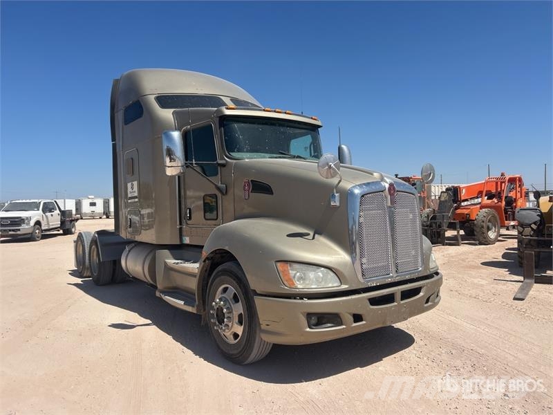 Kenworth T660 Vetopöytäautot