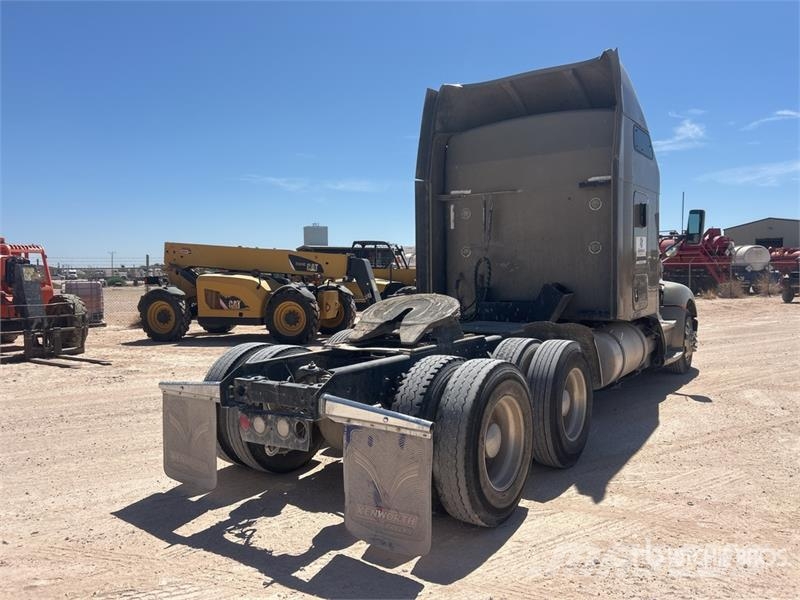 Kenworth T660 Vetopöytäautot