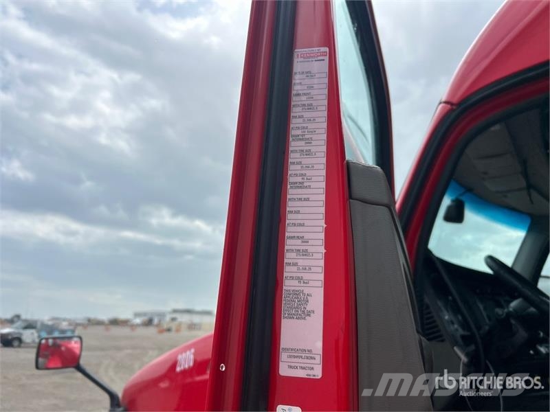 Kenworth T680 Sattelzugmaschinen