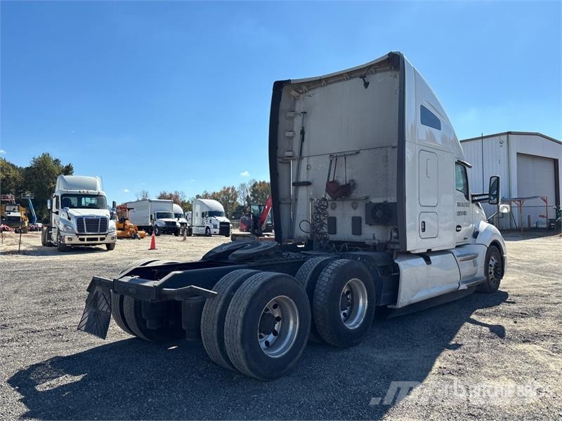 Kenworth T680 Vilcēji