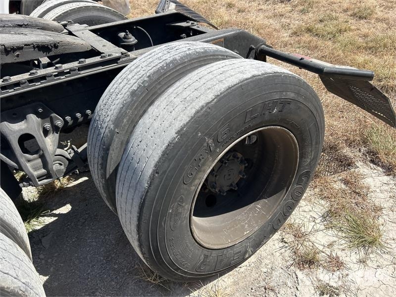 Kenworth T680 Vetopöytäautot
