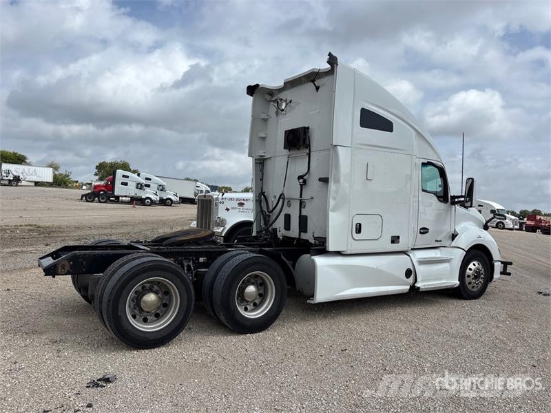 Kenworth T680 Tracteur routier