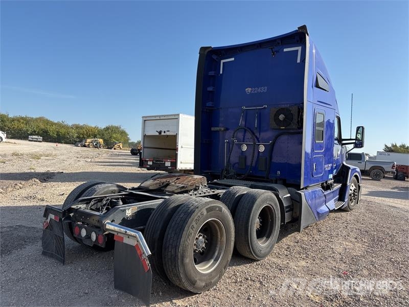 Kenworth T680 Vetopöytäautot