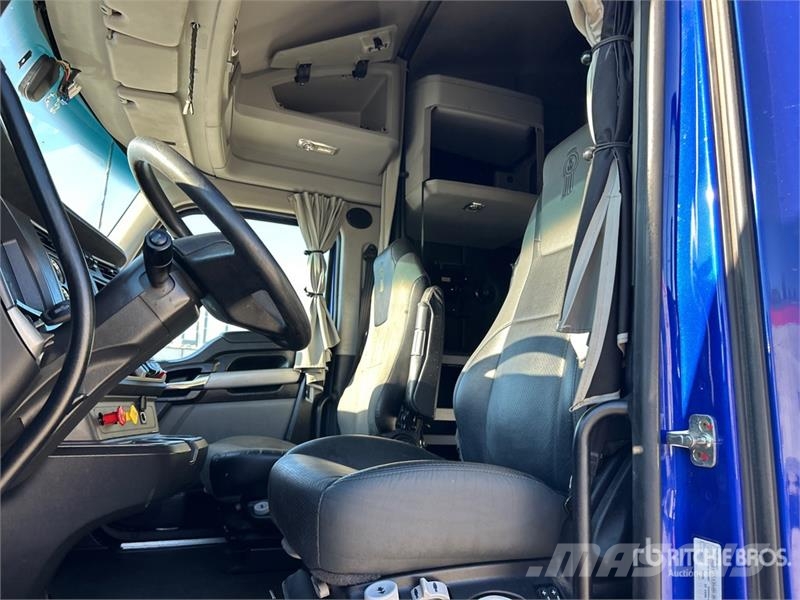 Kenworth T680 Sattelzugmaschinen