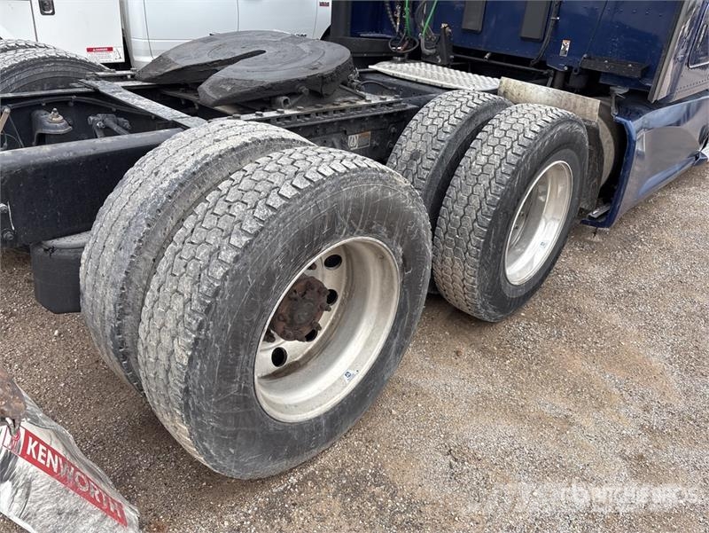 Kenworth T680 Sattelzugmaschinen