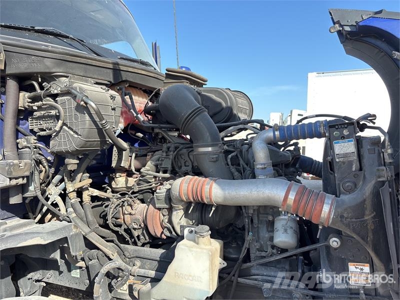 Kenworth T680 Vetopöytäautot