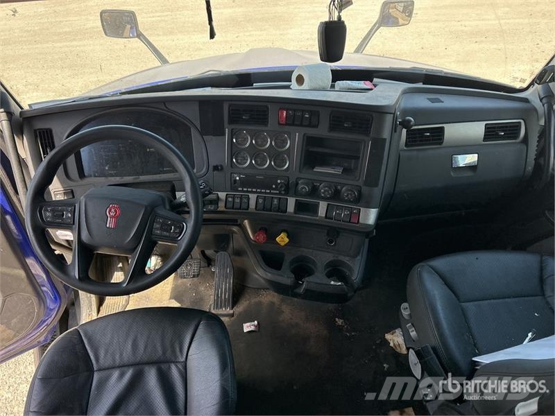 Kenworth T680 Vetopöytäautot