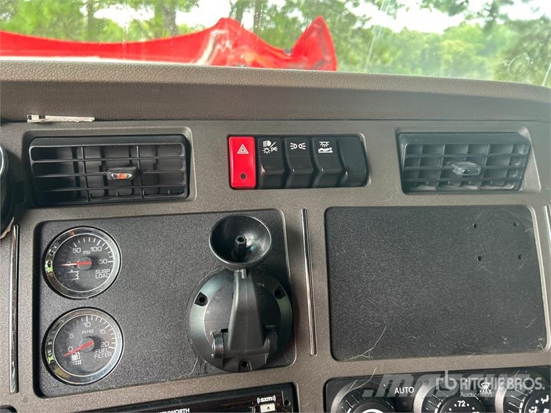 Kenworth T680 Vilcēji
