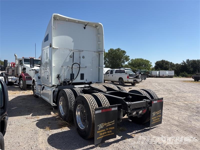 Kenworth T680 Trekkers