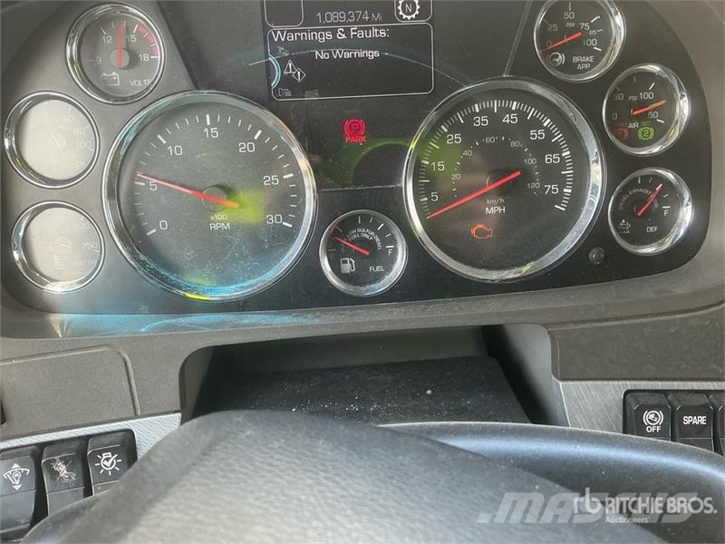 Kenworth T680 트랙터 유닛