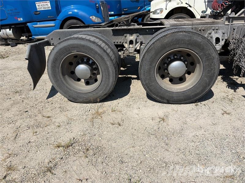 Kenworth T680 Vilcēji