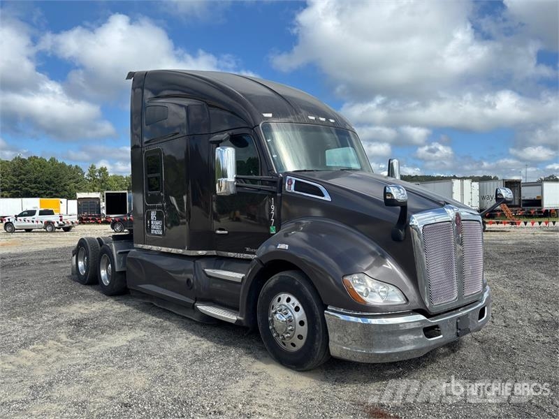 Kenworth T680 Седельные тягачи