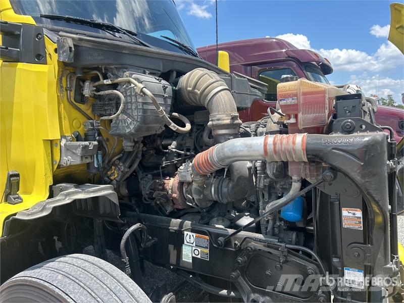Kenworth T680 Vilcēji