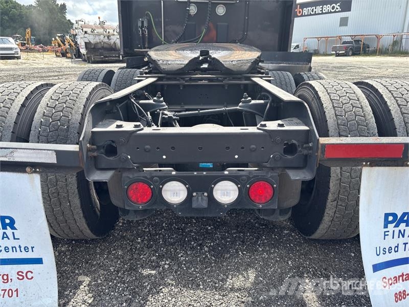 Kenworth T680 Седельные тягачи