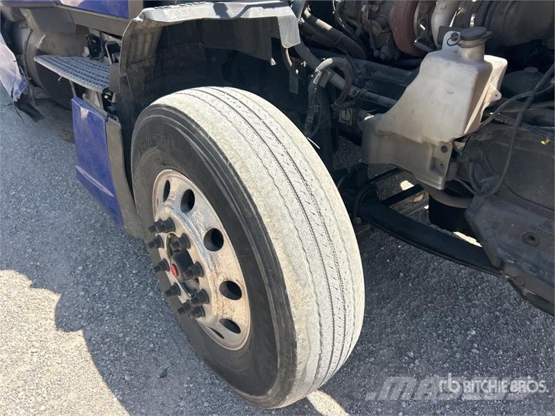 Kenworth T680 Vetopöytäautot
