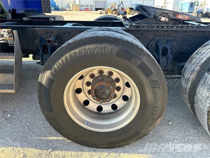 Kenworth T680 Sattelzugmaschinen