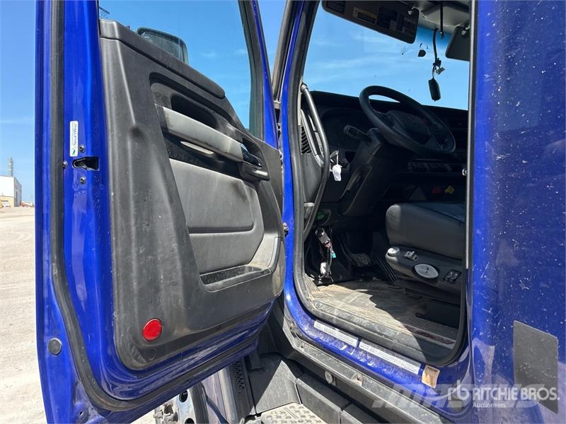 Kenworth T680 Vetopöytäautot