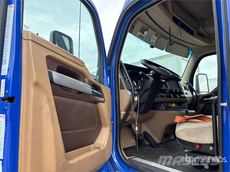Kenworth T680 Autotractoare