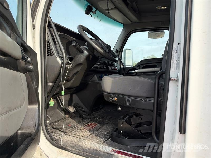 Kenworth T680 Cavalos mecânicos