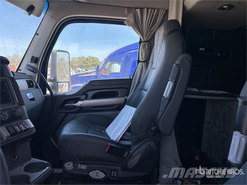Kenworth T680 Vetopöytäautot