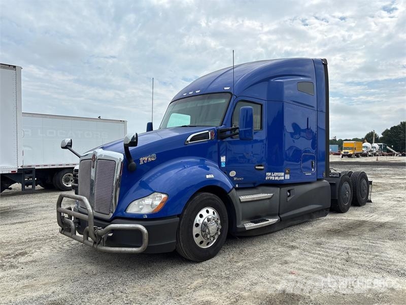 Kenworth T680 Autotractoare