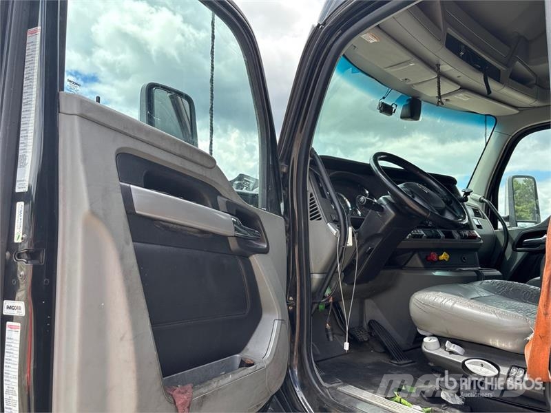 Kenworth T680 Седельные тягачи