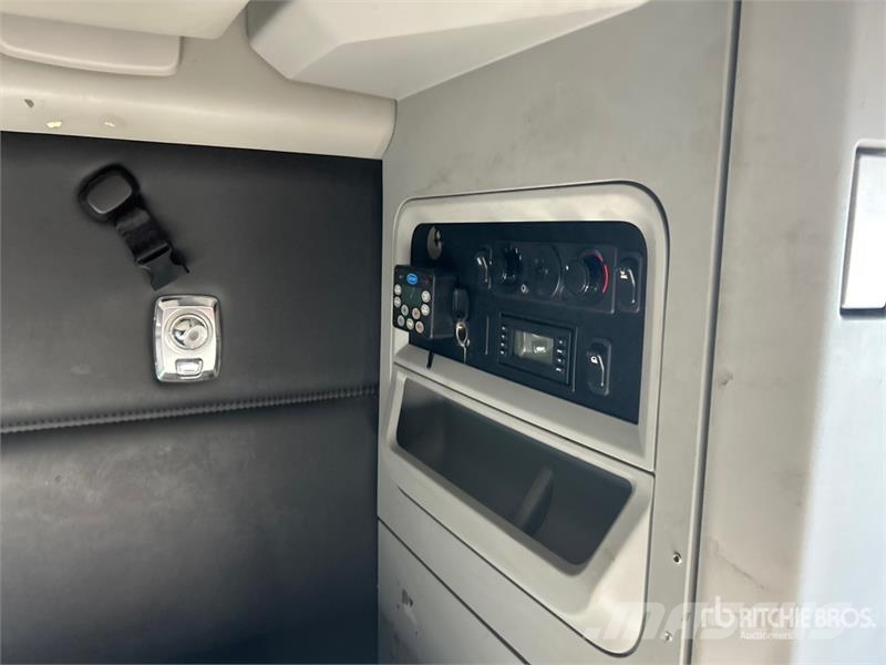 Kenworth T680 Седельные тягачи