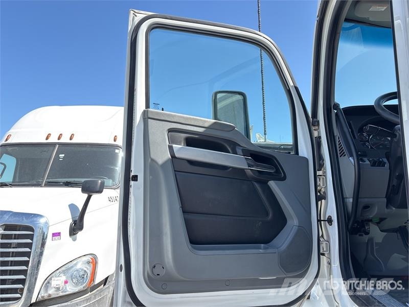 Kenworth T680 Trekkers