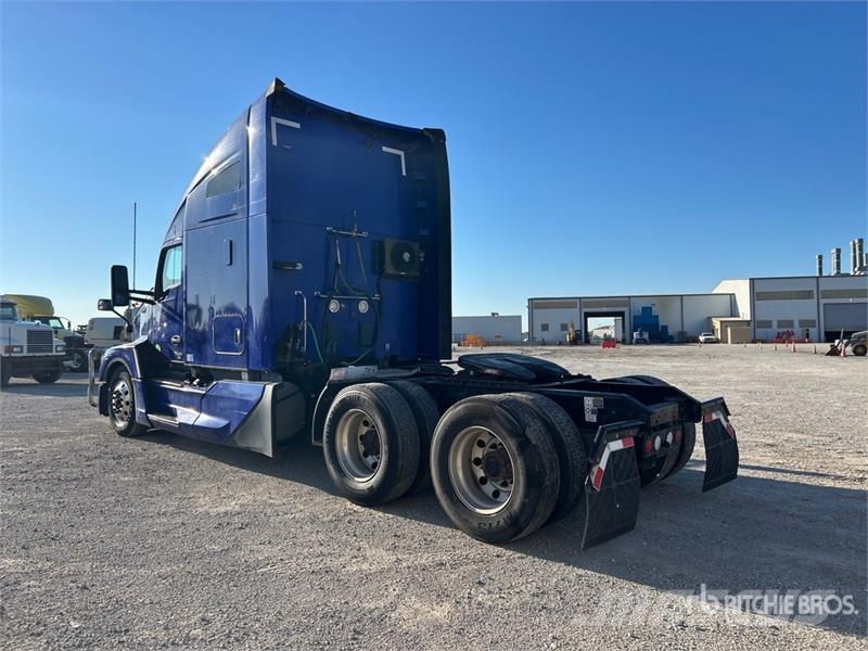 Kenworth T680 Седельные тягачи